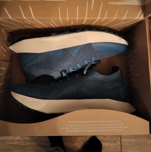 Allbirds men's tree flyer 3 athletic shoes. NWT. Size 12.